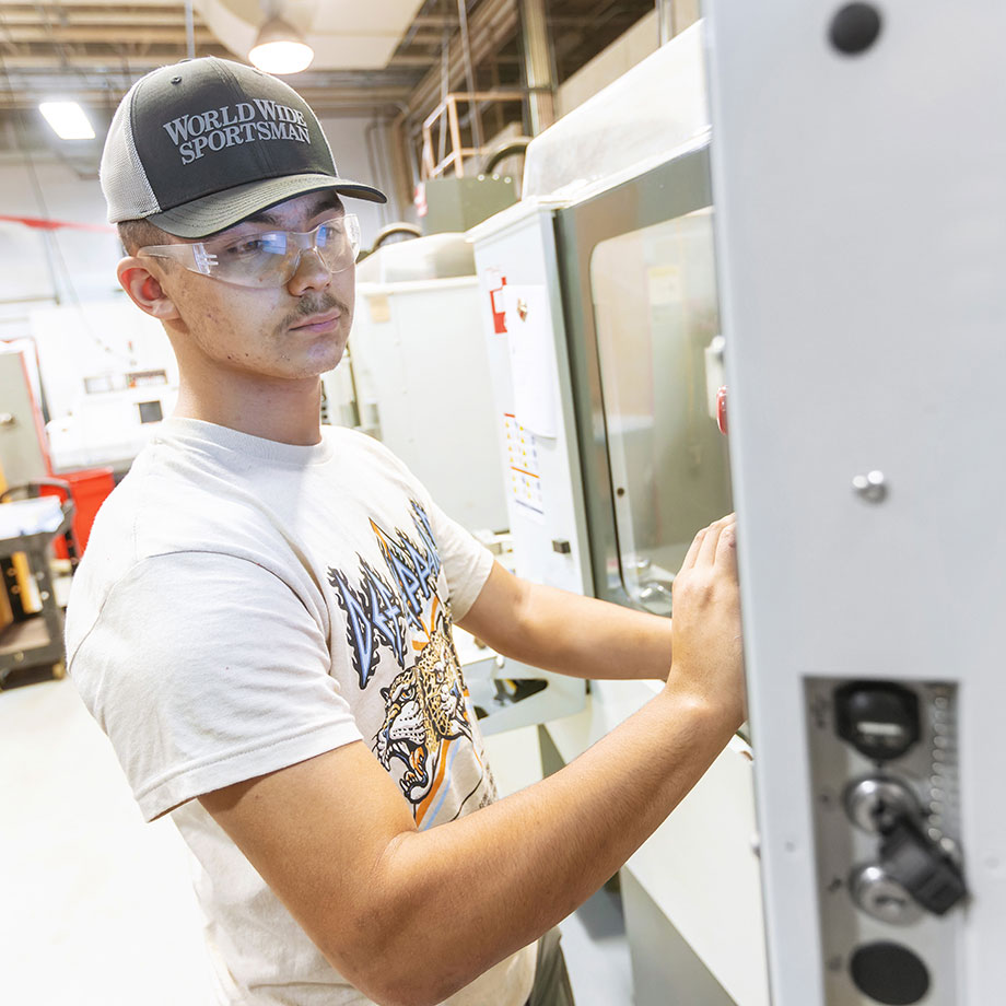 KVCC machining student
