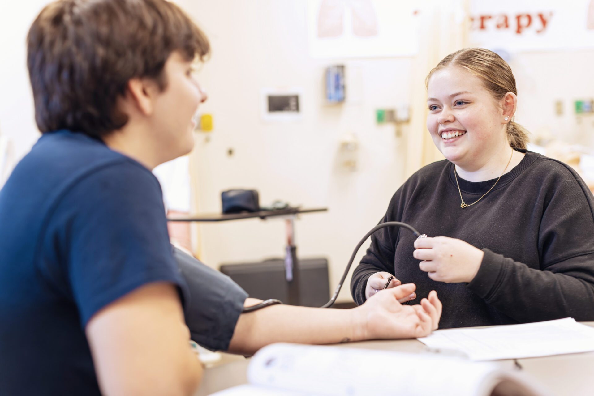 KVCC students in lab