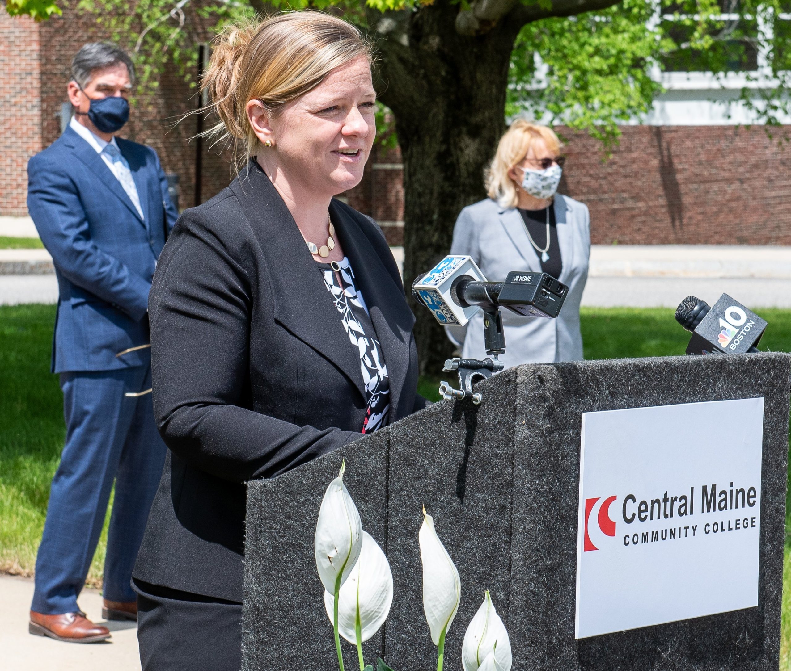 Governor Mills CMCC campus visit